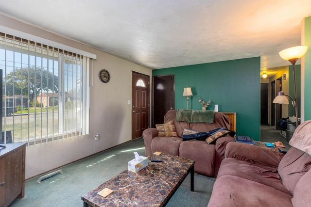 1504 N Vista Rd, Spokane, WA 99212