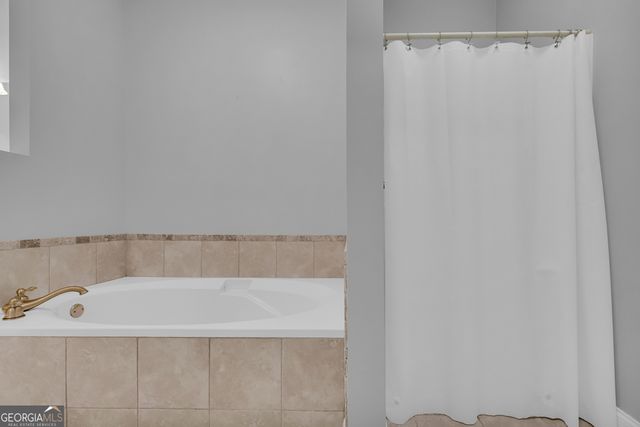 350 Wood Lake Drive 33, Athens, GA 30606