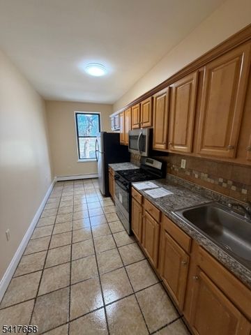 5 Pomona Ave 2c, Newark City, NJ 07112