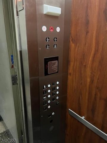 5 Pomona Ave 2c, Newark City, NJ 07112