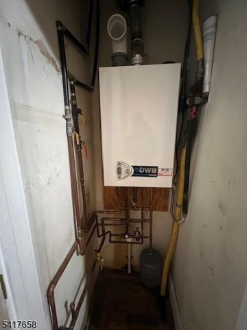 5 Pomona Ave 2c, Newark City, NJ 07112