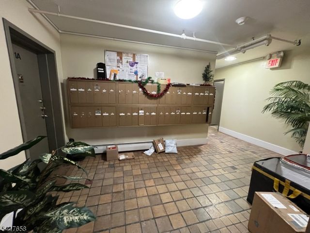 5 Pomona Ave 2c, Newark City, NJ 07112