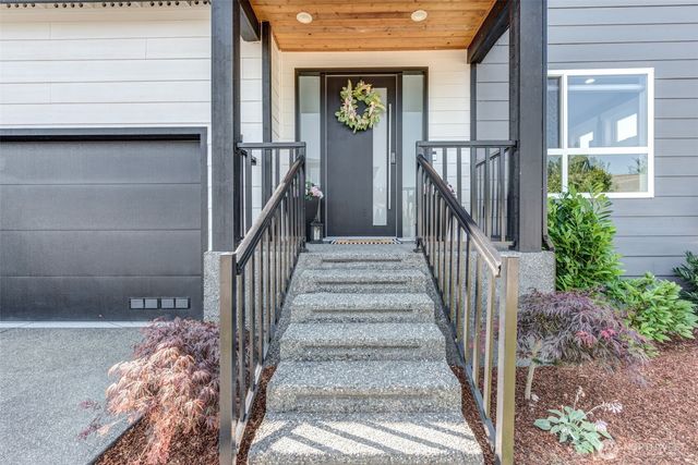 1834 Barrington Lane, Burlington, WA 98233