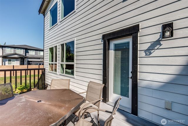 1834 Barrington Lane, Burlington, WA 98233