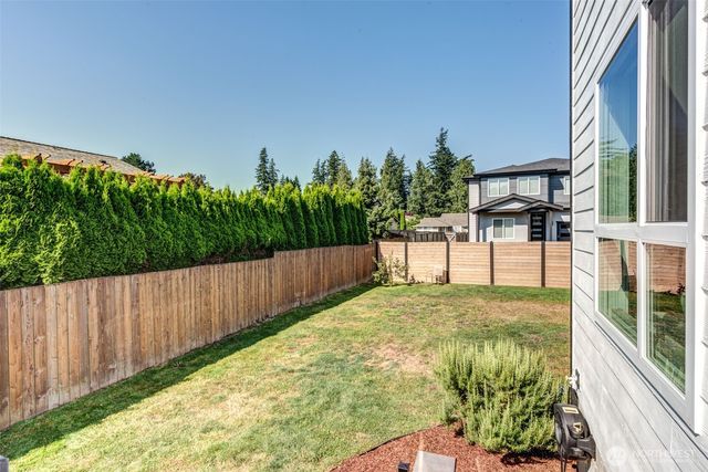 1834 Barrington Lane, Burlington, WA 98233