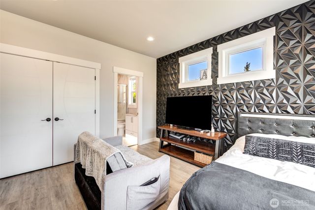 1834 Barrington Lane, Burlington, WA 98233
