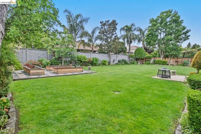1830 Castellina Drive, Brentwood, CA 94513