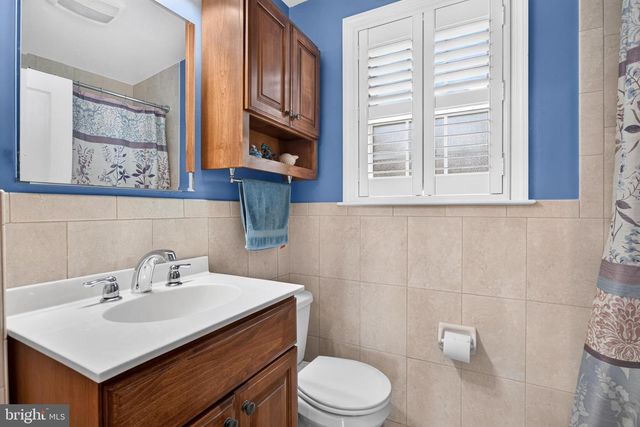 141 N NORWINDEN DR, Springfield, PA 19064