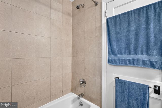 141 N NORWINDEN DR, Springfield, PA 19064
