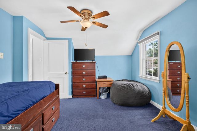 141 N NORWINDEN DR, Springfield, PA 19064