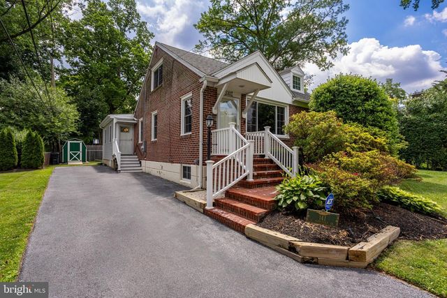 141 N NORWINDEN DR, Springfield, PA 19064