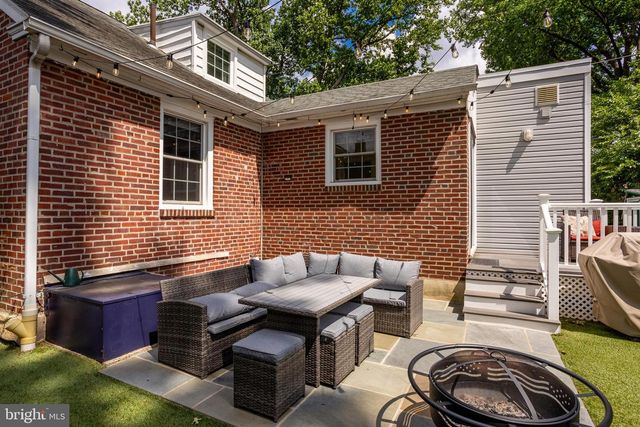 141 N NORWINDEN DR, Springfield, PA 19064