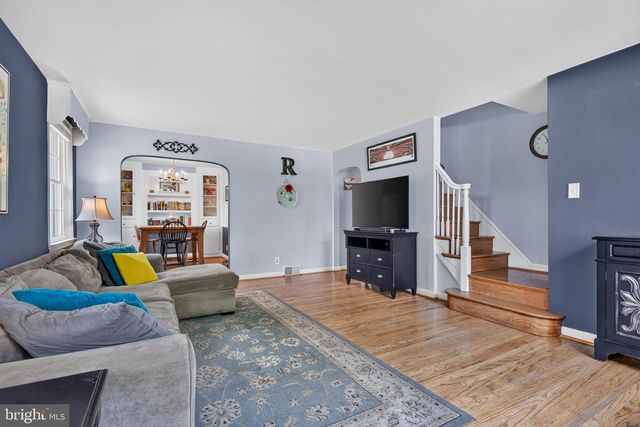 141 N NORWINDEN DR, Springfield, PA 19064