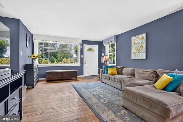 141 N NORWINDEN DR, Springfield, PA 19064