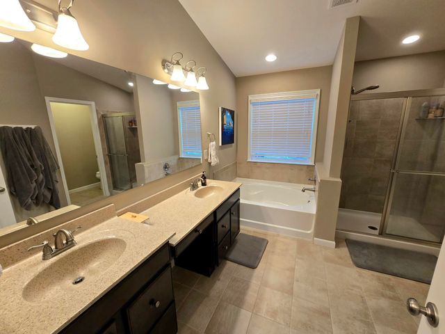 3005 Lodge View Court, 301, Burlington, KY 41005