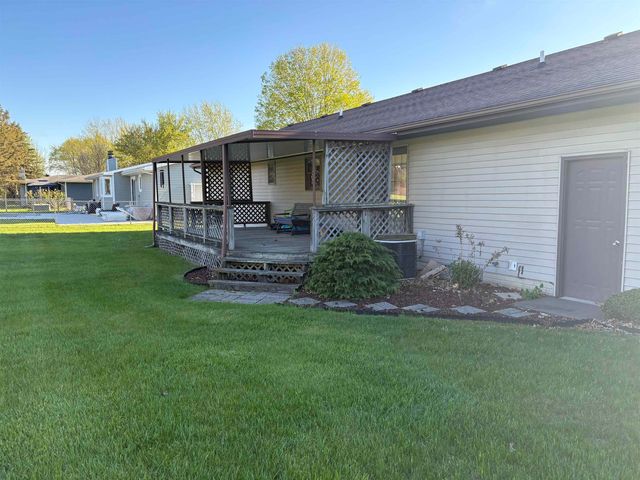 8568 Tim Tam Trail Circle, Flushing, MI 48433