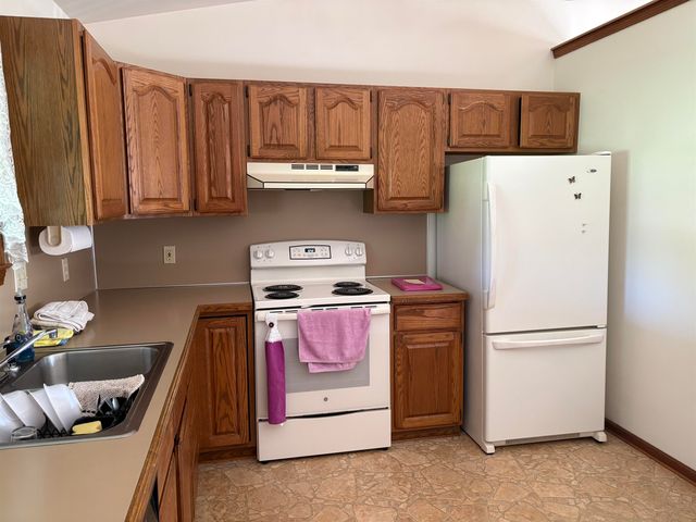 8568 Tim Tam Trail Circle, Flushing, MI 48433