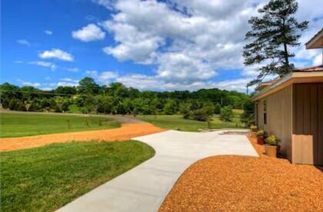 406 N Long Hollow Road, Chickamauga, GA 30707