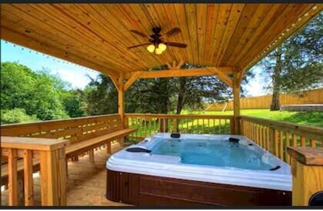 406 N Long Hollow Road, Chickamauga, GA 30707