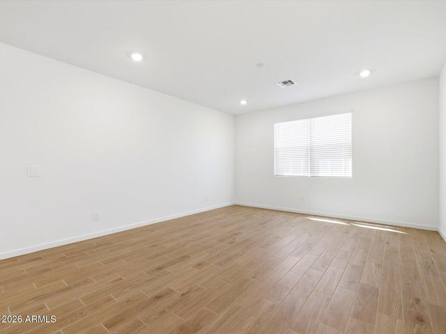 10808 W JONES Avenue, Tolleson, AZ 85353