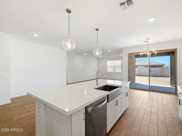 10808 W JONES Avenue, Tolleson, AZ 85353