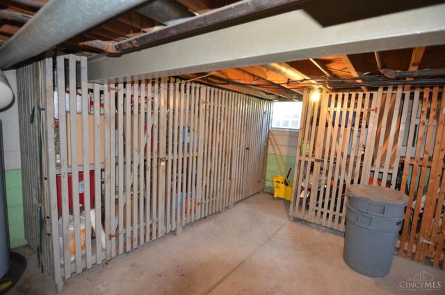 7205 Longfield Drive, Madeira, OH 45243
