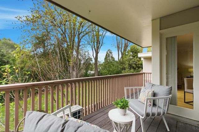 280 Easy Street 406, Mountain View, CA 94043