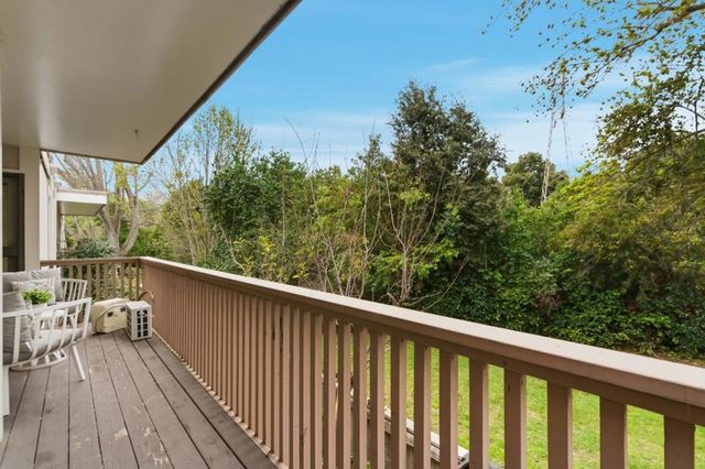 280 Easy Street 406, Mountain View, CA 94043