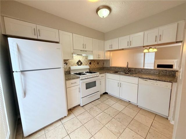 6647 Wellington Square, Norcross, GA 30093