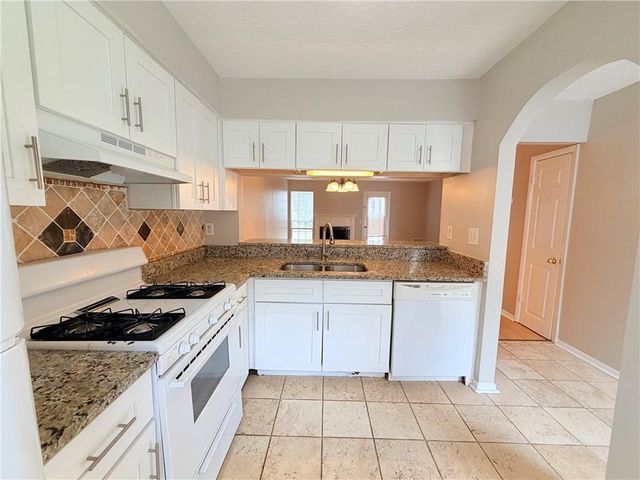 6647 Wellington Square, Norcross, GA 30093
