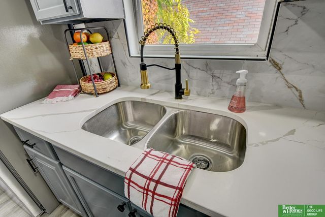 4005 ohio Street, Omaha, NE 68111