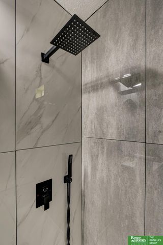 4005 ohio Street, Omaha, NE 68111