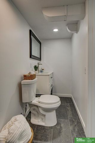 4005 ohio Street, Omaha, NE 68111