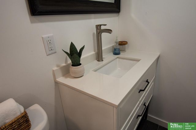 4005 ohio Street, Omaha, NE 68111