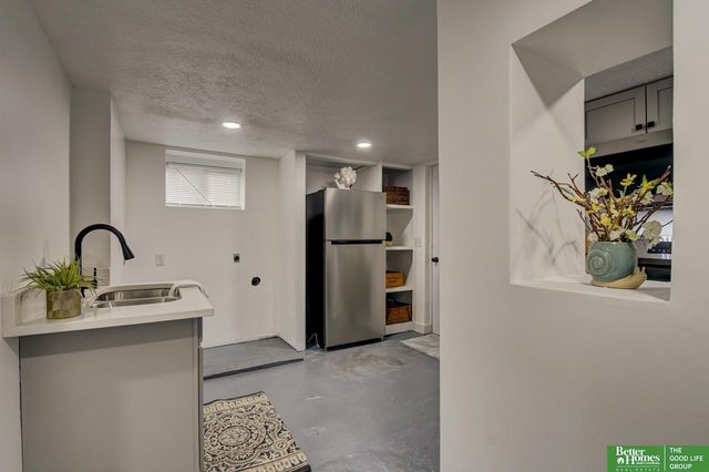 4005 ohio Street, Omaha, NE 68111