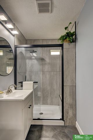 4005 ohio Street, Omaha, NE 68111