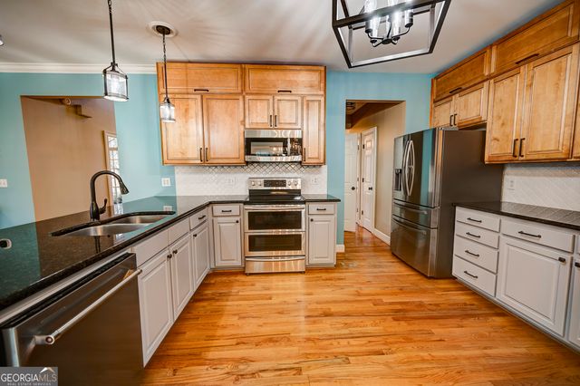 149 Saddle Mountain Drive SE, Calhoun, GA 30701