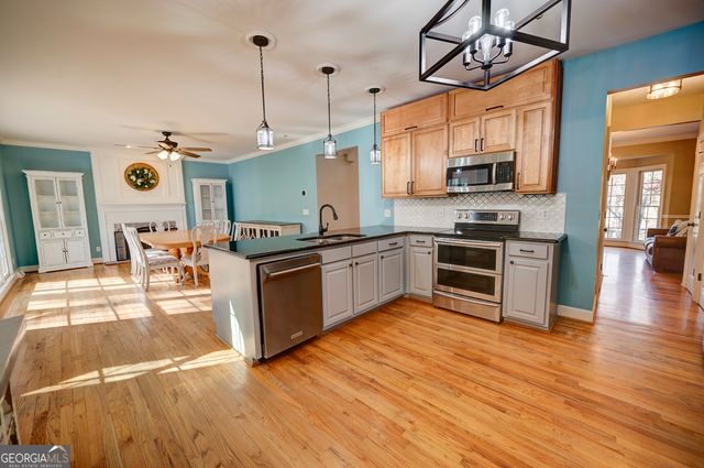 149 Saddle Mountain Drive SE, Calhoun, GA 30701