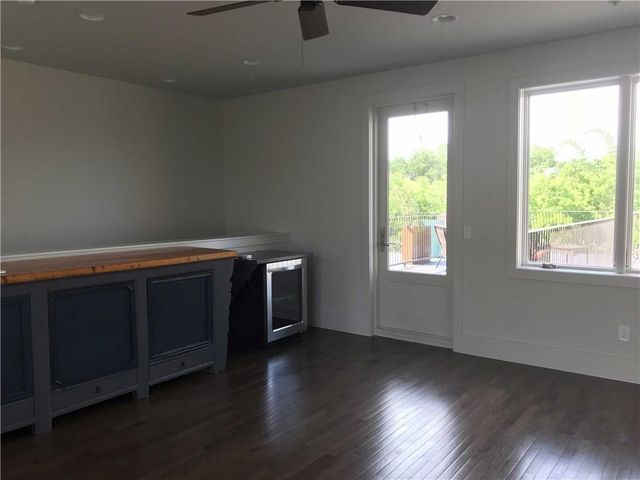 206 E Live Oak ST G, Austin, TX 78704