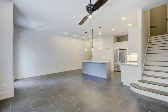 206 E Live Oak ST G, Austin, TX 78704