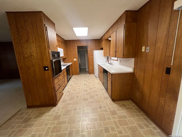 801 Timber Drive, New Braunfels, TX 78130