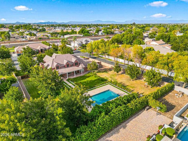 15415 E PICKETT Court, Gilbert, AZ 85298