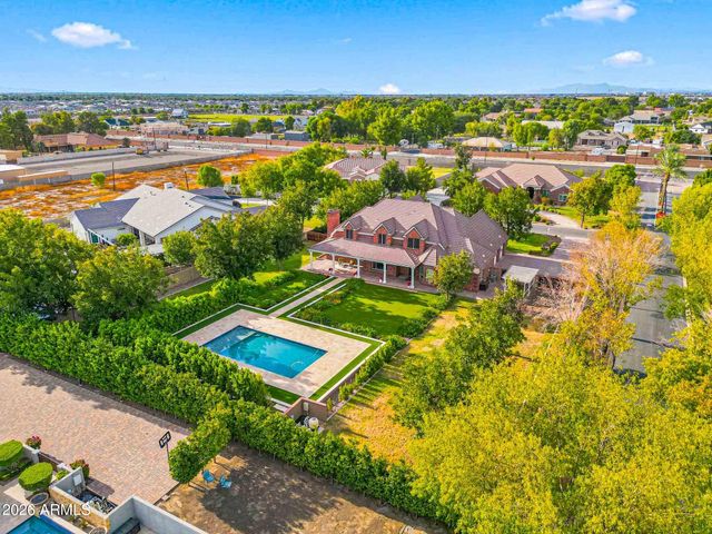 15415 E PICKETT Court, Gilbert, AZ 85298