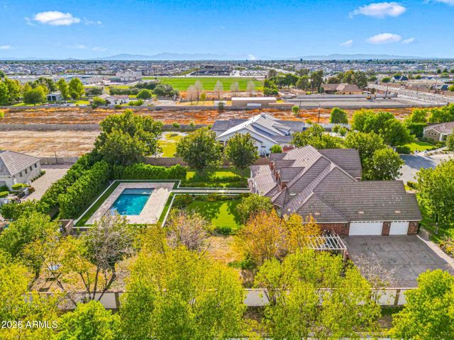 15415 E PICKETT Court, Gilbert, AZ 85298