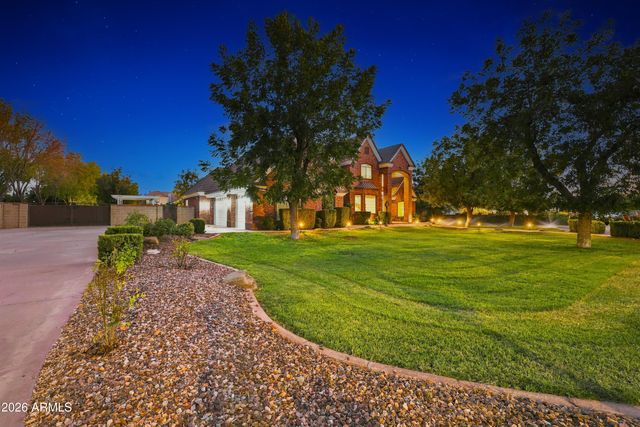 15415 E PICKETT Court, Gilbert, AZ 85298