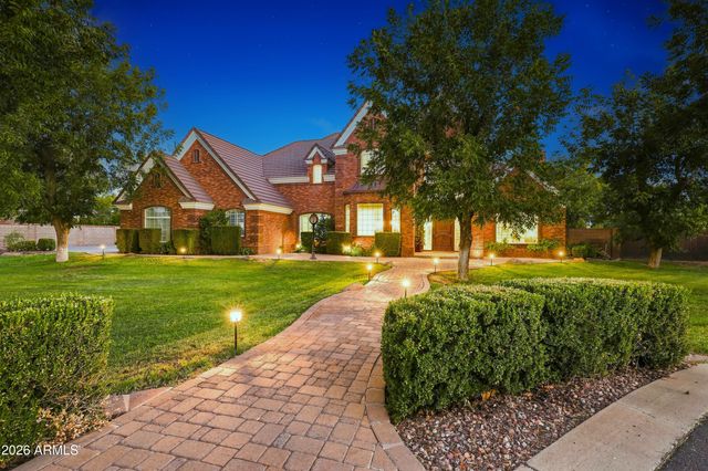15415 E PICKETT Court, Gilbert, AZ 85298
