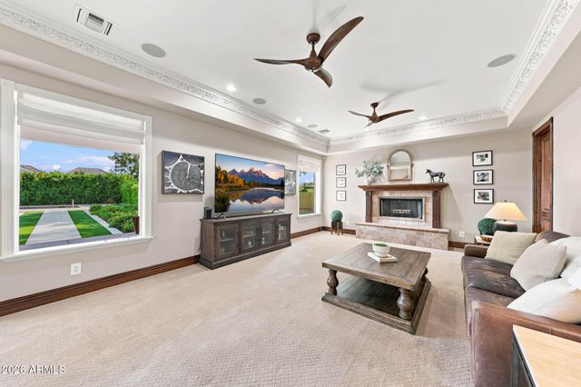 15415 E PICKETT Court, Gilbert, AZ 85298