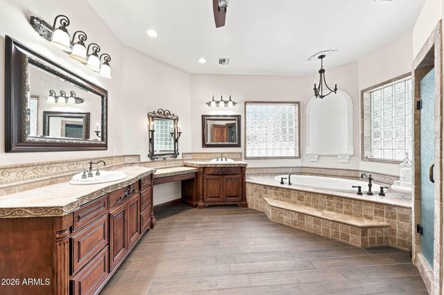 15415 E PICKETT Court, Gilbert, AZ 85298