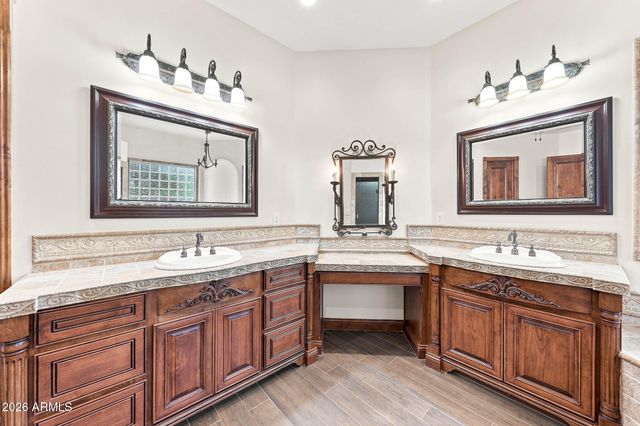 15415 E PICKETT Court, Gilbert, AZ 85298