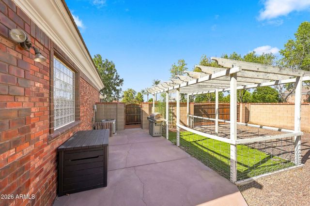 15415 E PICKETT Court, Gilbert, AZ 85298